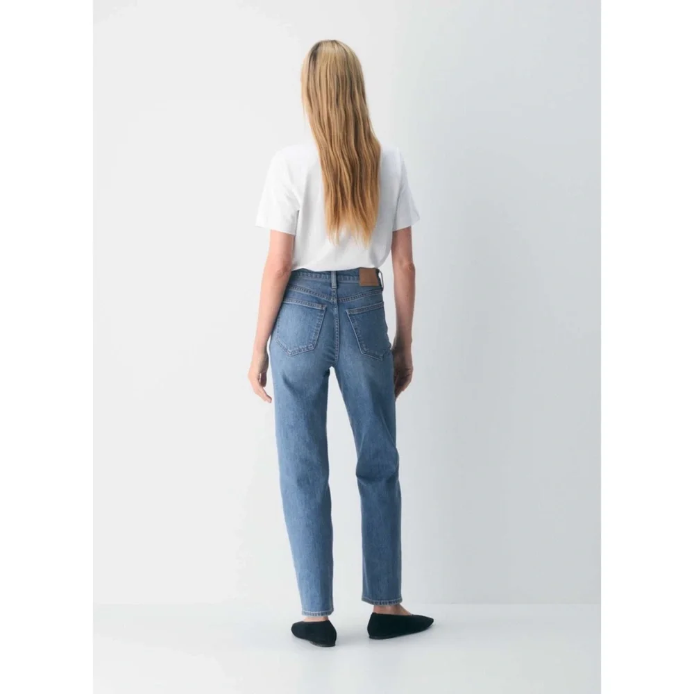 Denim Forum The Arlo Hi-rise Straight Jean in 5 Yrs Kiss N Tell Bl, size 25 - Picture 4 of 4